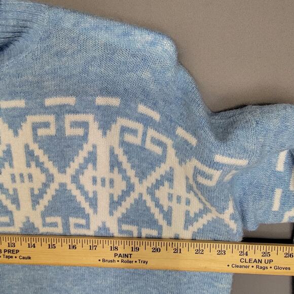 CeCe Sweater Womens Medium Blue White Turtleneck Aztec Knit Pullover Soft Cozy - Picture 6 of 12
